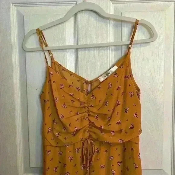 row A yellow floral asymmetrical summer dress - Picture 4 of 11